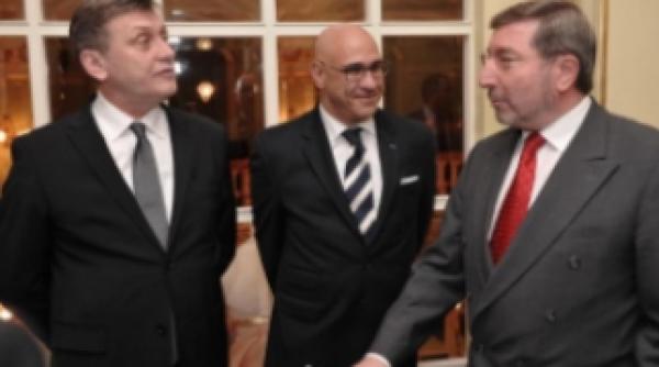 schnecker de ce nu putem spune ca antonescu este basist