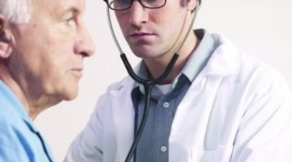 un medic si obligat pacientul sa ia o pastila ce urmat este teribil