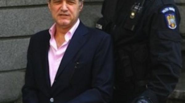 gigi becali ramane regim deschis