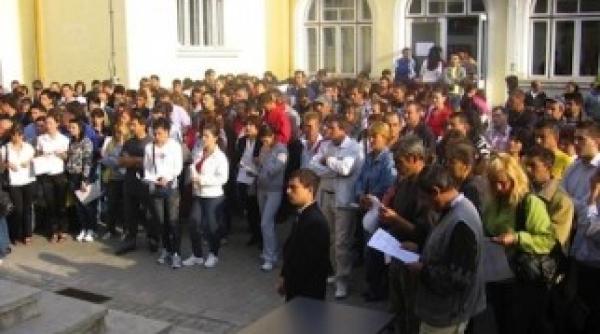 14 000 de locuri de munca vacante vezi unde te poti angaja