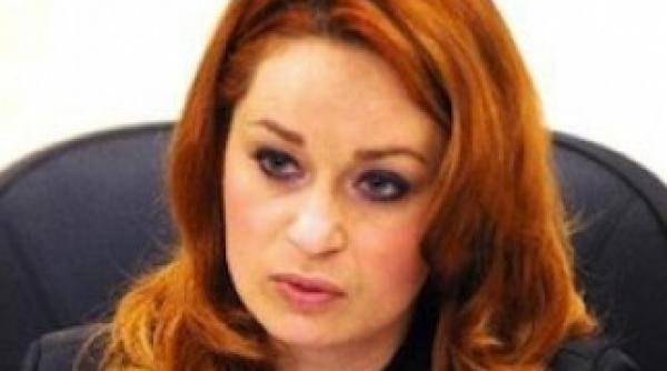 scandal la comisiile de munca pococa a spus ca aurelia cristea nu ar trebui audiata