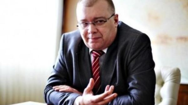 dan mihalache secretarul general al senatului demisionat