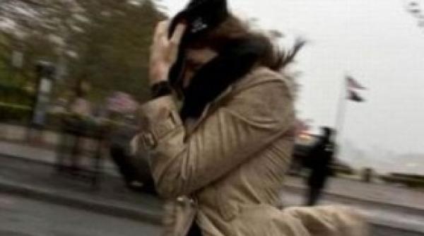 meteorologii avertizeaza cod galben de vant foarte puternic