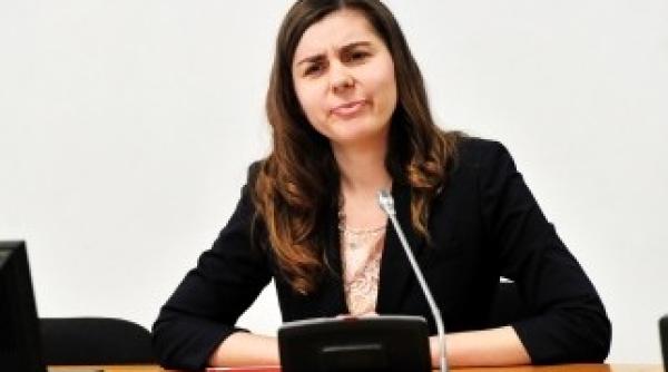 ponta o contrazice pe ministrul de finan