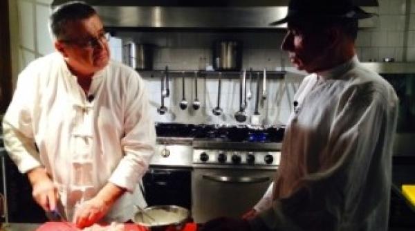 vezi ce audienta facut mircea dinescu cu politica si delicateturi