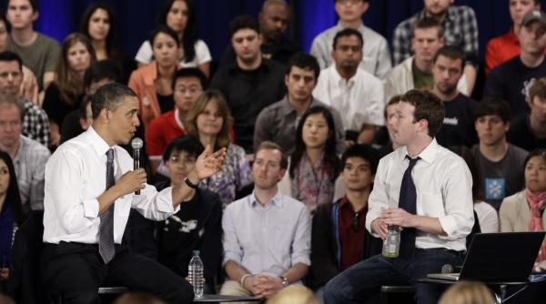 fondatorul facebook l a sunat pe obama se plange de spionajul online