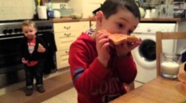 nu trebuie sa va sim i i vinova i daca rade i la acest video