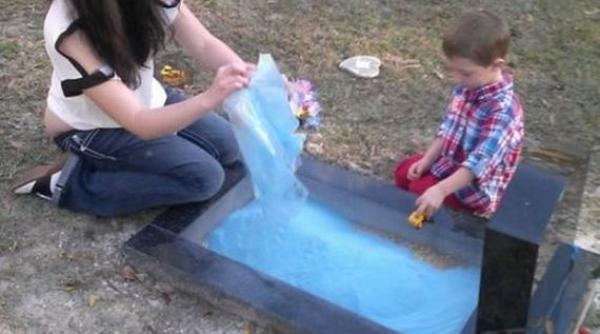 gest incredibil al unei mame dupa ce i a murit copilul