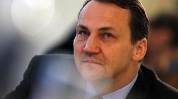 ministrul polonez de externe sua vin de pe marte ue de pe venus