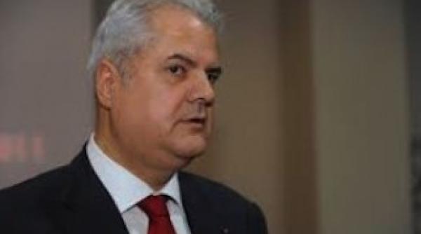 nastase cheama ca iva idio i de la b1 tv la pu carie