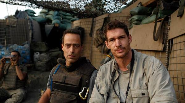 nimeni nu i i inchipuie ce se intampla pe front razboi pericole i deontologie