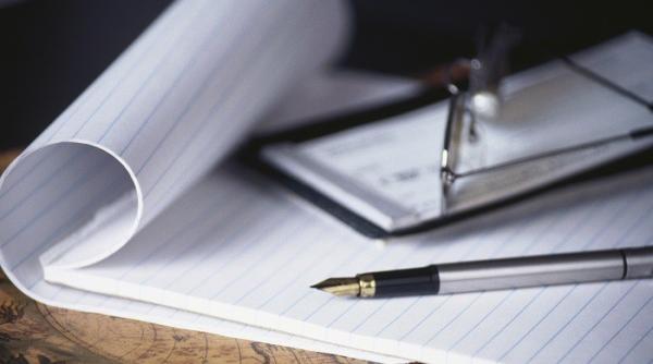 primul robot care a robot un articol ce a scris