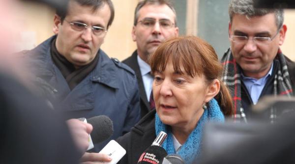 razboi politic care o implica pe monica macovei