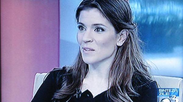 ana diaconu uimita cand a vazut cine a venit sa semneze pentru tatal ei