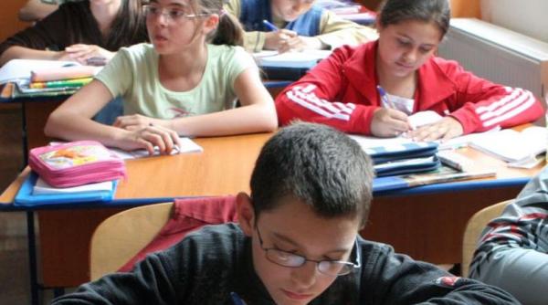 bancul zilei ce surpriza are profesorul in timpul testului