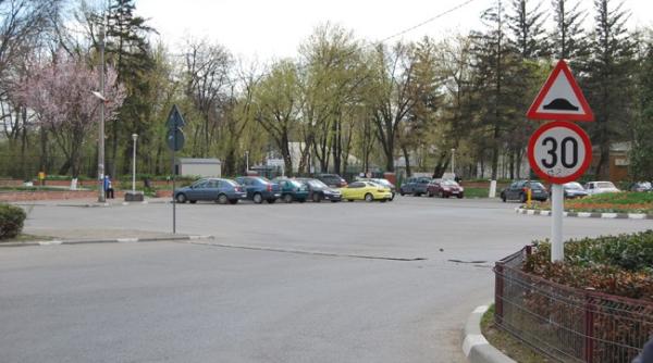 bancul zilei blondele si sofatul