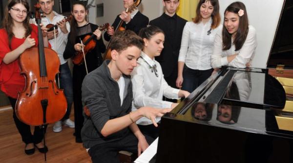 eveniment major care a reunit politicieni de seama