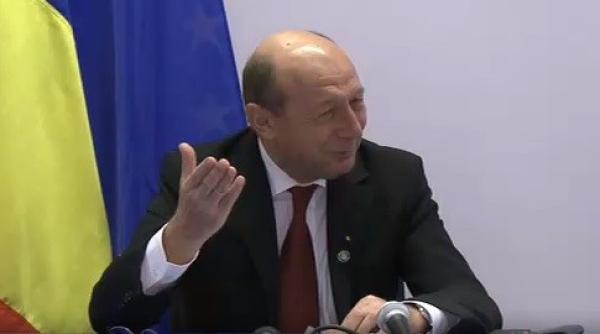 basescu a povestit la bruxelles despre intalnirea cu gaddafi