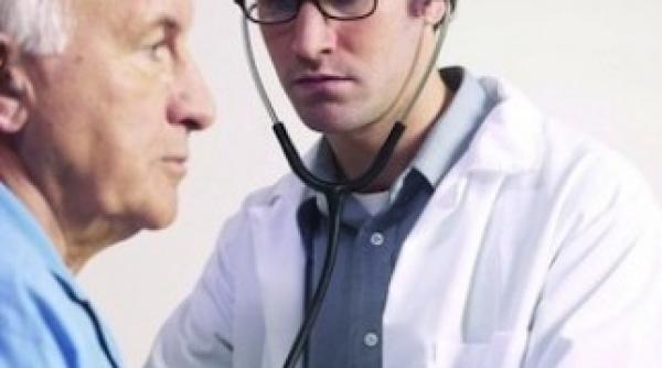 studiu 69 prc dintre romani au dat paga personalului medical pentru a beneficia de mai multa aten ie