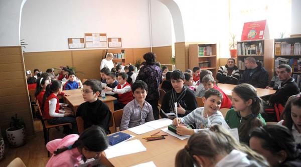 problema grava din colile din romania poli i tii trebuie sa ia atitudine