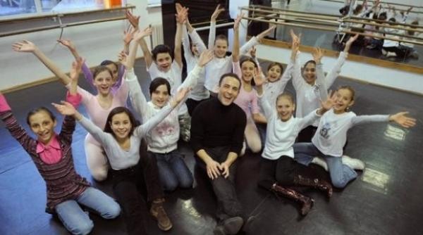 spectacol extraordinar in centrul capitalei cui ii este dedicat