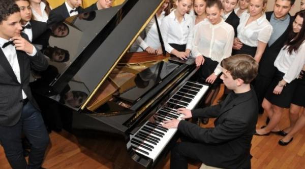 cea mai lini titoare melodie pe care a i auzit o imnul de la dinu lipatti