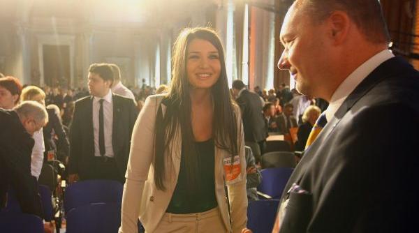 blaga ii ia apararea lui stolojan in fa a ebei