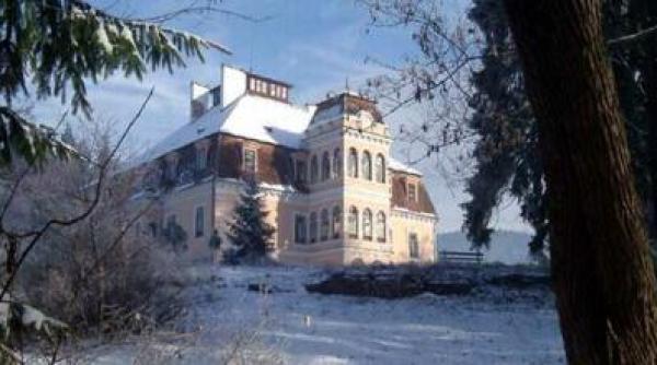 zona cu cele mai multe castele din romania vrea pe lista unesco