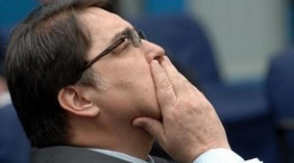 hurezeanu critica mutarea lui ponta unde se muta cei amenin a i de foame i saracie