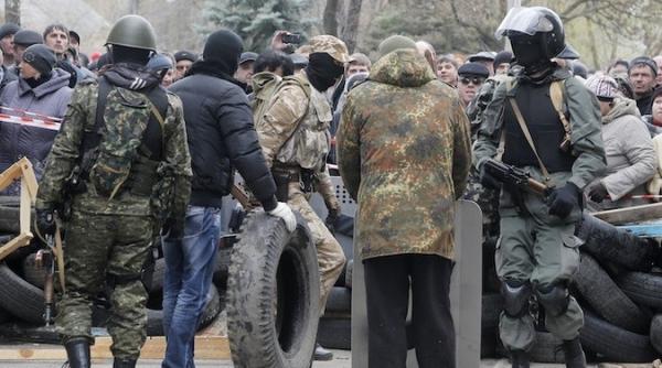 o baza militara ucraineana luata cu asalt cel pu in 12 rani i