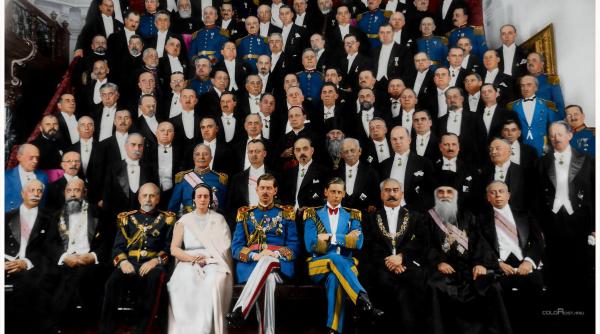 fotografie unica familia regala i elita politica