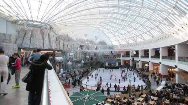 pa te 2014 mall urile nu se inchid func ioneaza non stop