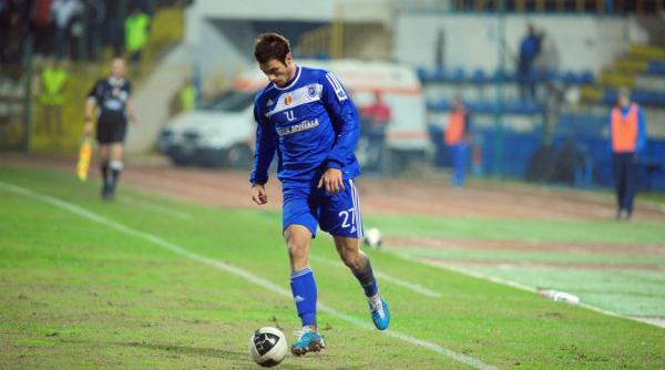 piturca jr batut in toaleta unui club