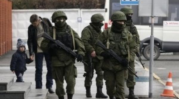 rusia avertizeaza ca va interveni militar in ucraina