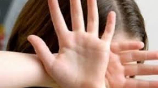 profesor de muzica re inut pentru pornografie infantila