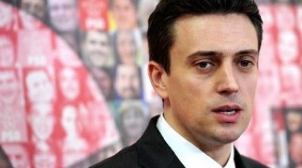 catalin ivan avertizeaza pnl fac jocurile regimului basescu