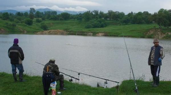 bancul zilei cum alege un pescar intre so ie i pescuit