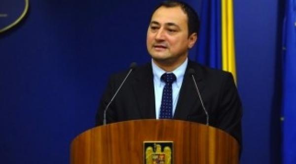 de ce spune palada ca antonescu i i face rau singur