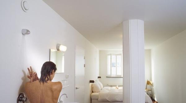 bancul zilei so ia goala i i intreaba so ul ca i ani ii da