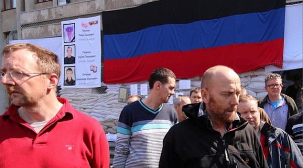 pro ru ii au eliberat observatorii osce ce anun face moscova