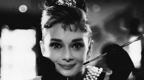 audrey hepburn ce nu tiai despre cea mai frumoasa femeie din lume