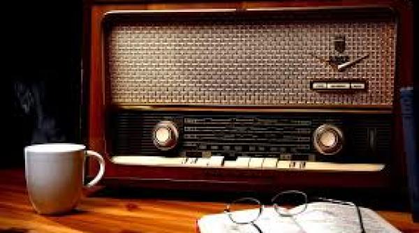 bancul zilei un ascultator in direct la radio erevan