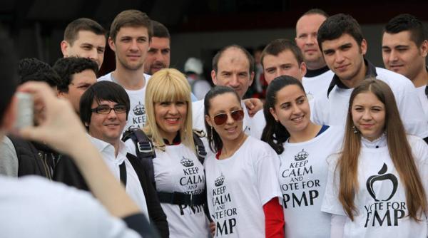 udrea raspunde misoginilor incurajez tinerele frumoase sa intre in politica