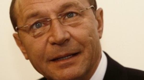 basescu ponta mi a cerut sa i fiu na a lasat o femeie inscarcinata in ase luni