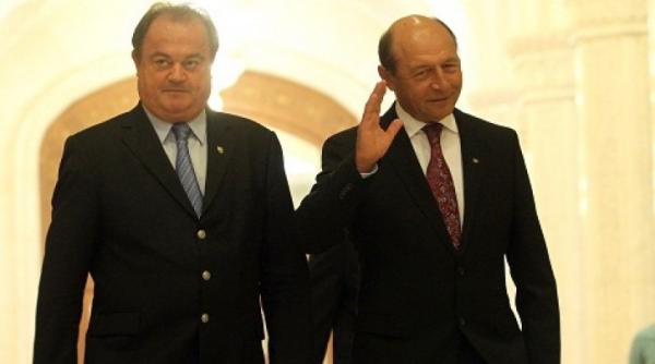 basescu incearca sa rupa a doua oara pdl spune blaga