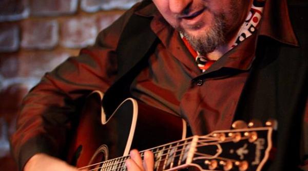 cea mai puternica personalitate a blues ului romanesc intr un spectacol memorabil