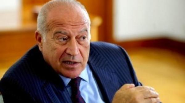 dan voiculescu ii atrage aten ia elenei udrea