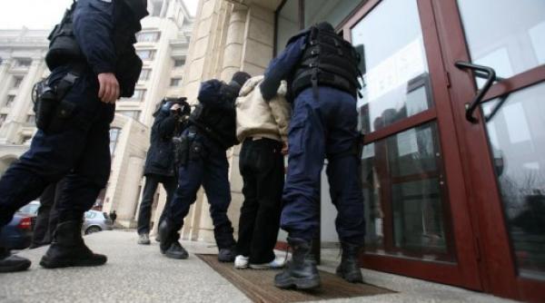 perchezi ii de amploare la o societate de asigurari vezi acuza iile