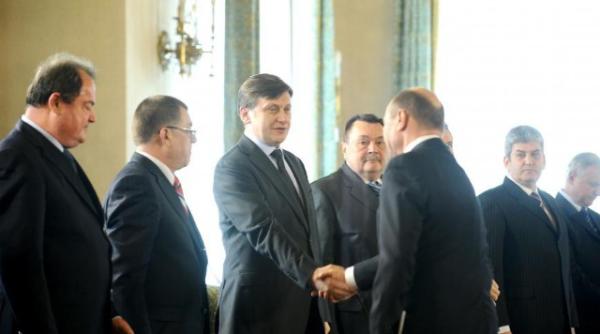 bomba din sondajul american ce mesaj le a transmis basescu lui blaga i antonescu