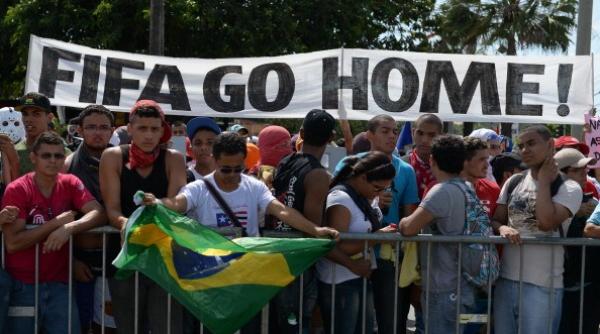 campionatul mondial 2014 jucatorii braziliei se tem pentru familiile lor